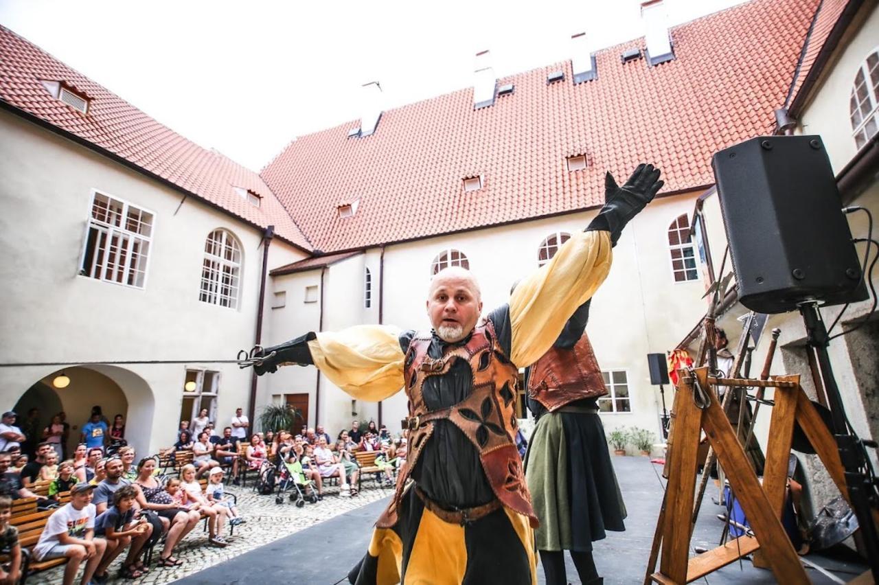 Klasterni Apartmany Cesky Krumlov Luaran gambar